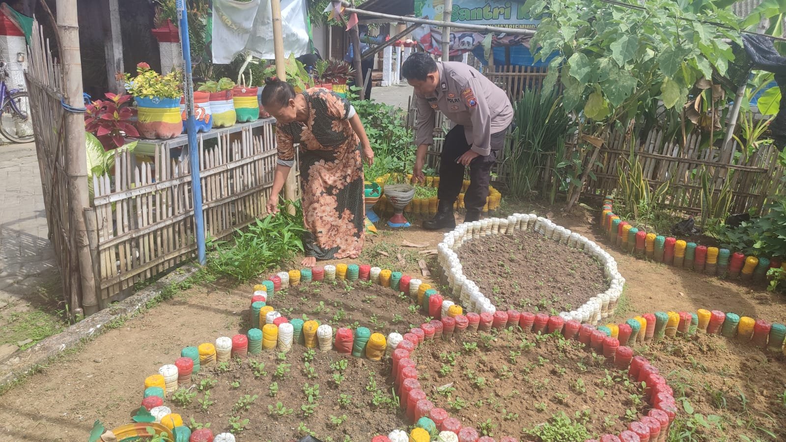 Polsek Bungah Dampingi Petani Wujudkan Ketahanan Pangan di Desa Kisik 
